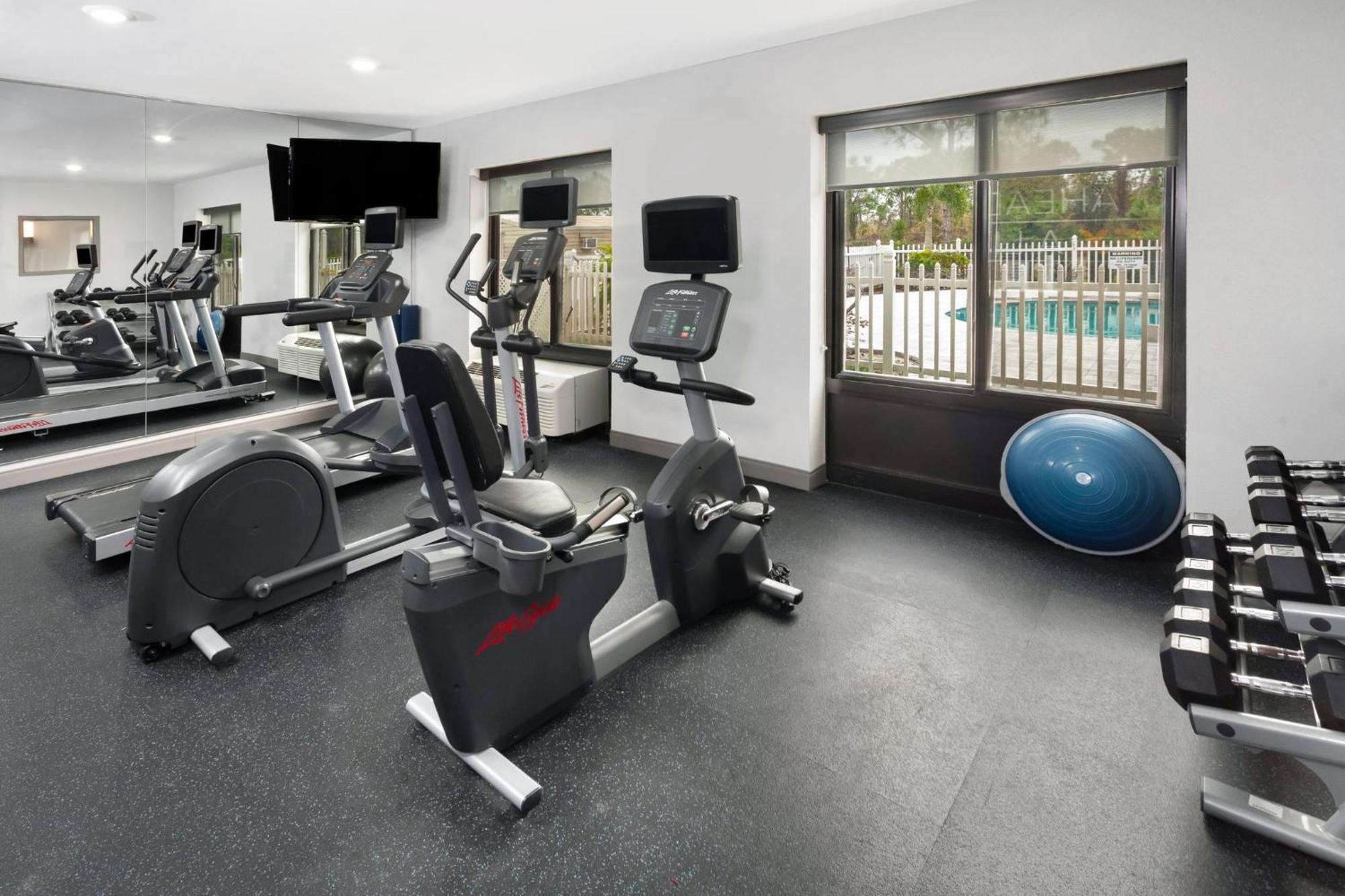 Holiday Inn Express & Suites Sebring By Ihg Eksteriør billede